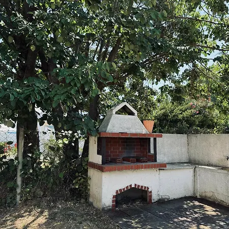 بيت للعطل Garden لايميناس