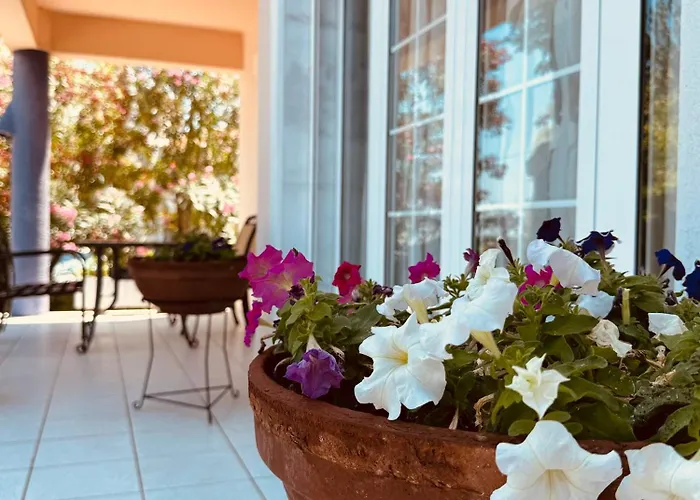 Nyaraló Garden *
